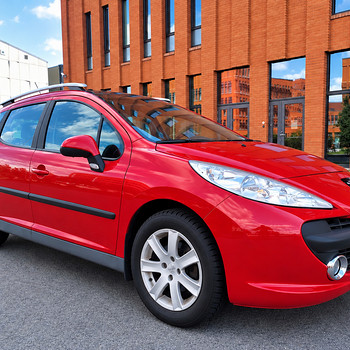 Peugeot 207 SW Automaat üv 07.2027 reg makstud