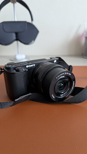 Foto- ja videokaamera Camera sony ZV-E10 (3 foto / 6)