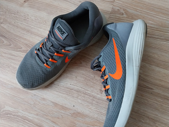 Мужские спортивные кроссовки Nike, размер 45