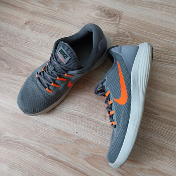 Nike spordijalatsid meestele, nr 45
