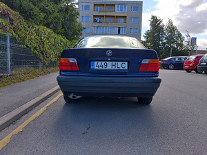 BMW 318i E36 1.8 85kw (5 фото из 13)