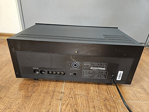 Hitachi D-900 Stereo Cassette Tape Deck (5 foto / 5)
