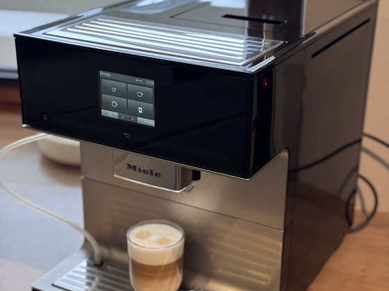 Täisautomaatne kohvimasin MIELE CM 7550