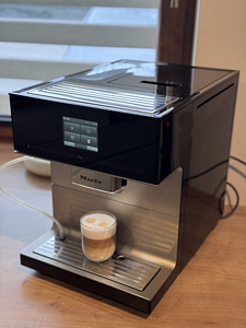 Täisautomaatne kohvimasin MIELE CM 7550 (3 foto / 3)