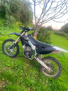 KAWASAKI kx450f (1 фото из 4)