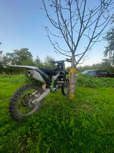 KAWASAKI kx450f (4 фото из 4)