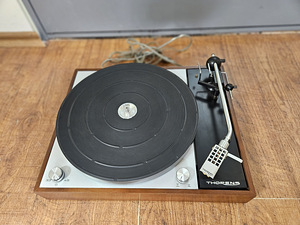 Thorens TD150 MK II 2-Speed Belt-Drive (1 foto / 8)