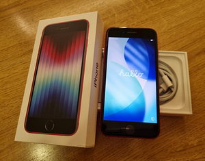 iPhone SE 3rd Gen (2022) (1 foto / 3)