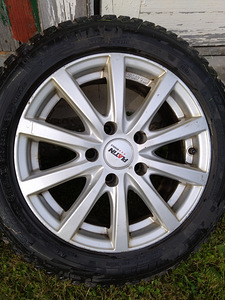 BMW 3seeria valuveljed 16" talve rehvidega (2 foto / 4)
