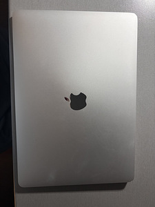MacBook Air M1 2020 (1 фото из 3)