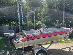 Моторная лодка BUSTER RS Yamaha (4 фото из 9)