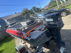 Моторная лодка BUSTER RS Yamaha (5 фото из 9)