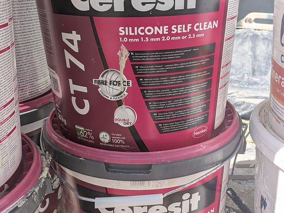 Продам финешь ceresit ct74