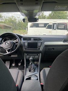 Volkswagen Tiguan 2017 (6 foto / 8)