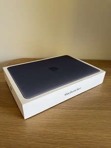 Apple MacBook Neo 13” 8GB RAM / 512GB SSD Indigo (Новый) (3 фото из 4)