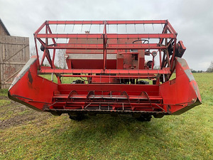 Terviljakombain MF 186 (2 foto / 3)