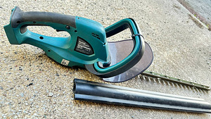Akuhekilõikur Makita DUH523Z (1 foto / 1)