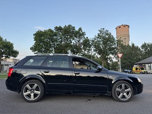 Audi a4 2.5 120kw (11 foto / 11)