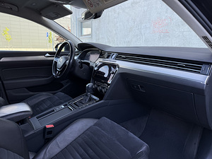 Volkswagen Passat Variant 140kw (8 foto / 10)