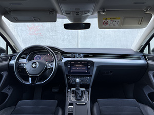 Volkswagen Passat Variant 140kw (10 foto / 10)