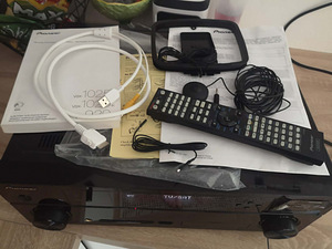 Ресиверы Pioneer (6 фото из 9)
