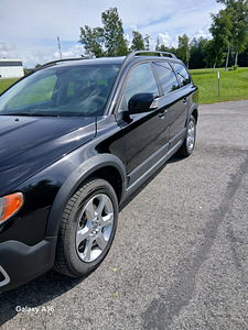 Volvo XC70 (2 фото из 8)