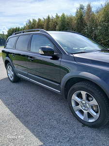 Volvo XC70 (3 фото из 8)