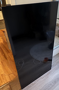 Продаётся б/у телевизор Samsung 55” (2 фото из 2)
