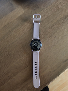 Продам смарт часы Samsung galaxy active watch 2 (3 фото из 3)