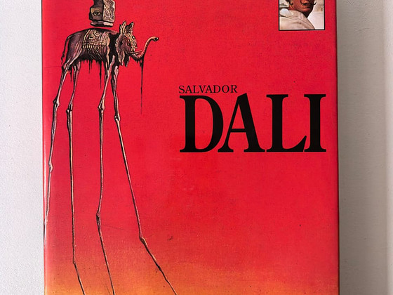 SALVADOR DALI