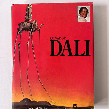 SALVADOR DALI