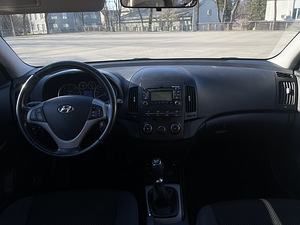 Hyundai i30sw 2011 1.6d 85kw (7 foto / 13)
