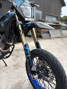 Husqvarna SMR 125 (2 фото из 9)