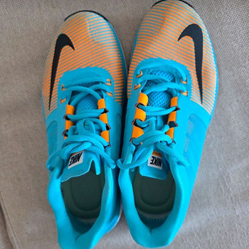 Nike tossud