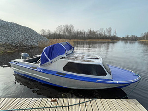 Продам каютный алюминиевый катер Амур 2 (3 фото из 6)