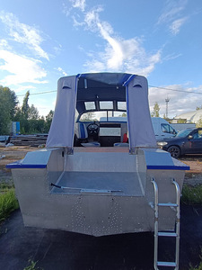 Продам каютный алюминиевый катер Амур 2 (6 фото из 6)