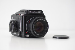 Legendaarne Mamiya M645, ideaalses seisukorras (1 foto / 9)