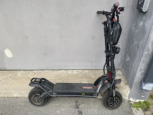 Tõukerattas kaboo warrior 2,4kw (1 foto / 2)