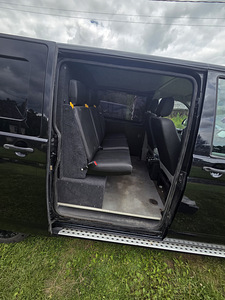VW Transporter (5 фото из 7)