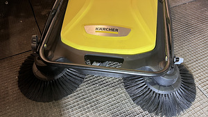 Kärcher S4 Twin подметальная машина для сухой уборки (как но (3 фото из 5)