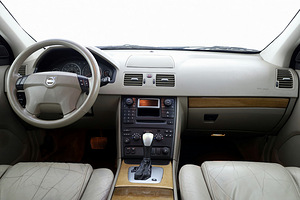 Volvo XC90 Summum ATM 2.5 154kW (5 foto / 8)