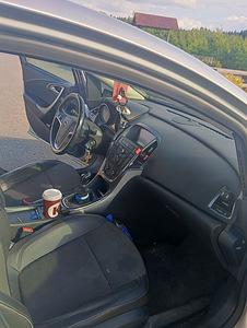 Müüa Opel Astra (7 foto / 9)