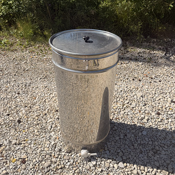 Müüa uus SAF meesettimistank, 120 kg