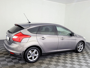 Ford Focus Comfort LPG 1.6 77kW (3 foto / 8)