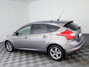 Ford Focus Comfort LPG 1.6 77kW (4 foto / 8)