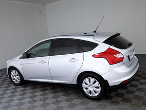 Ford Focus Comfort 1.6 TDCi 70kW (4 foto / 7)