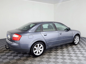 Audi A4 Comfortline 1.9 TDI 96kW (3 foto / 7)