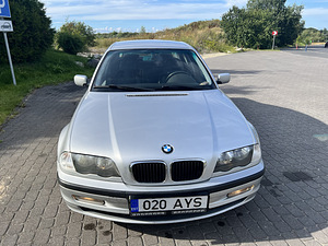 BMW 330d (7 фото из 7)