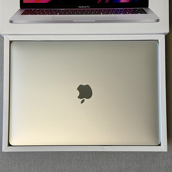 Apple Macbook Pro 13 M2 8/512GB SLV ENG/RUS в состоянии как новый