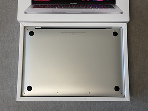 Apple Macbook Pro 13 M2 8/512GB SLV ENG/RUS в состоянии как новый (5 фото из 7)